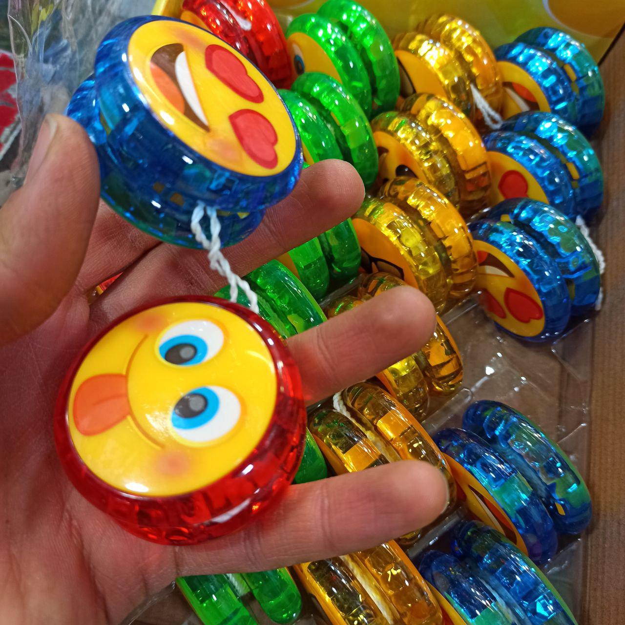 پخش عمده اسباب بازی های زیبا یویو طرح ایموجی